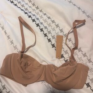 SKIMS strapless bra